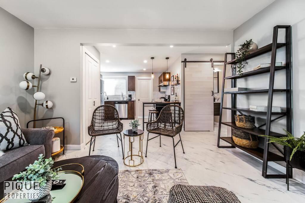 Apartment Park Life Retreat - King Bed - Pet Friendly - Sleeps 6